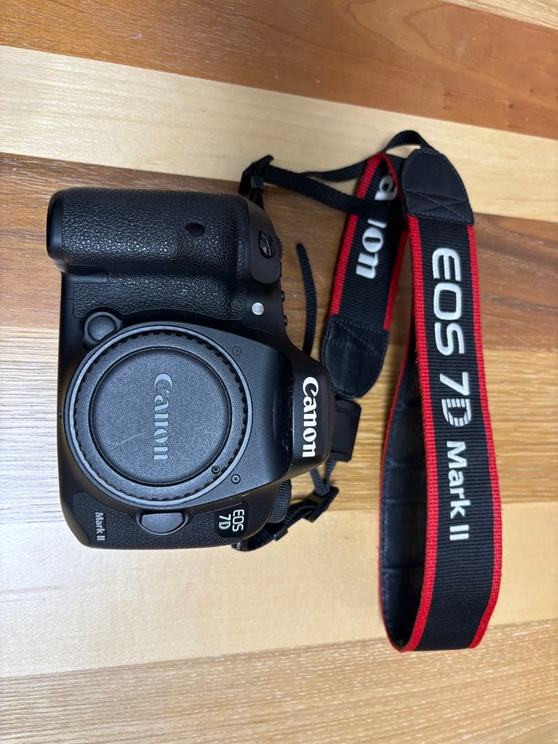 Canon EOS 7D Mark II バッテリーグリップ　リモコン