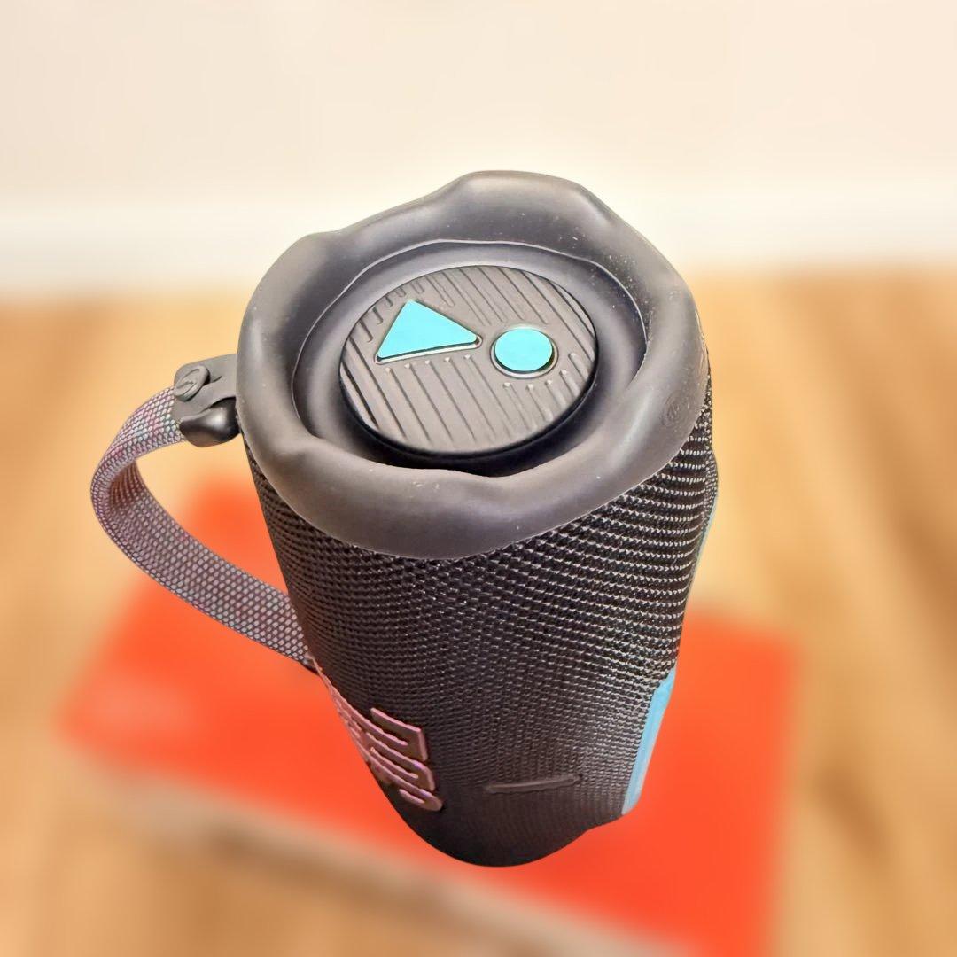 JBL Charge6 Bluetoothスピーカー