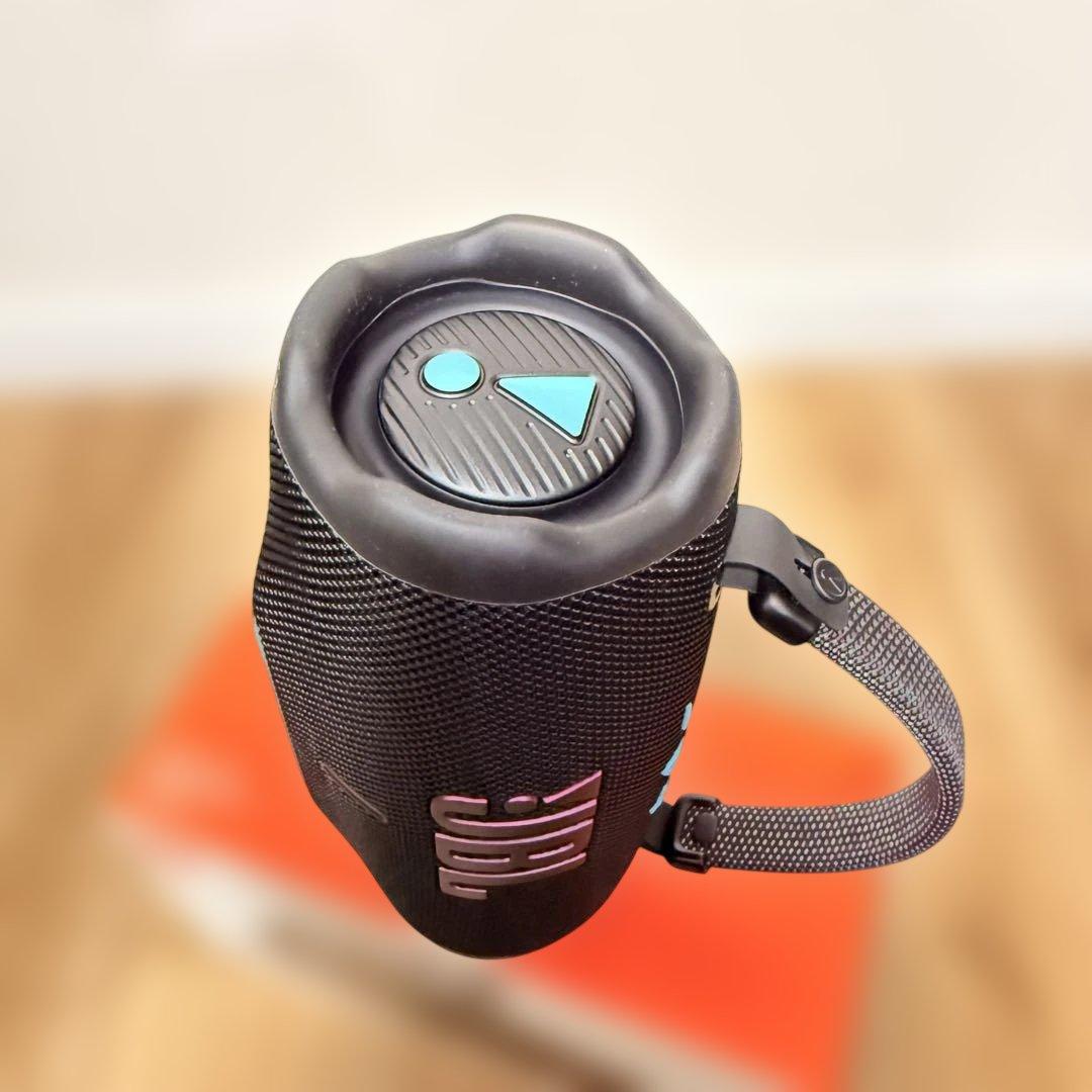 JBL Charge6 Bluetoothスピーカー