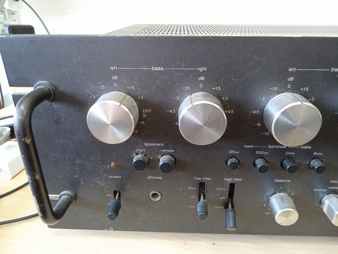 ジャンク品TechnicsSU-9400 ステレオインテグレーテッドアンプ 本体