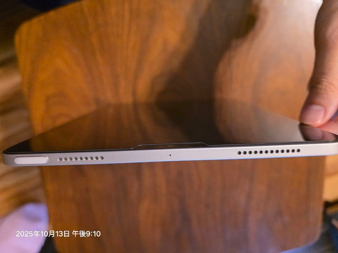 iPad air 第5世代256GB keyboard folio付