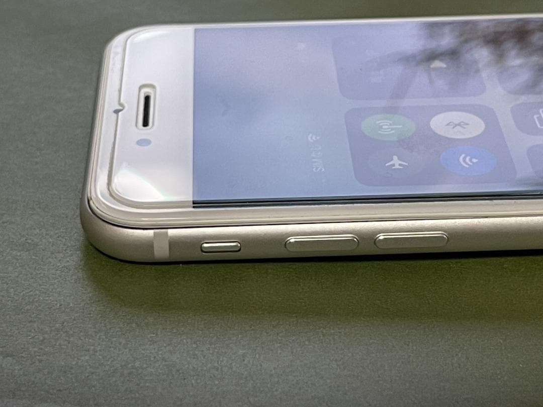 iPhone8 64GB シルバーのSIMフリー