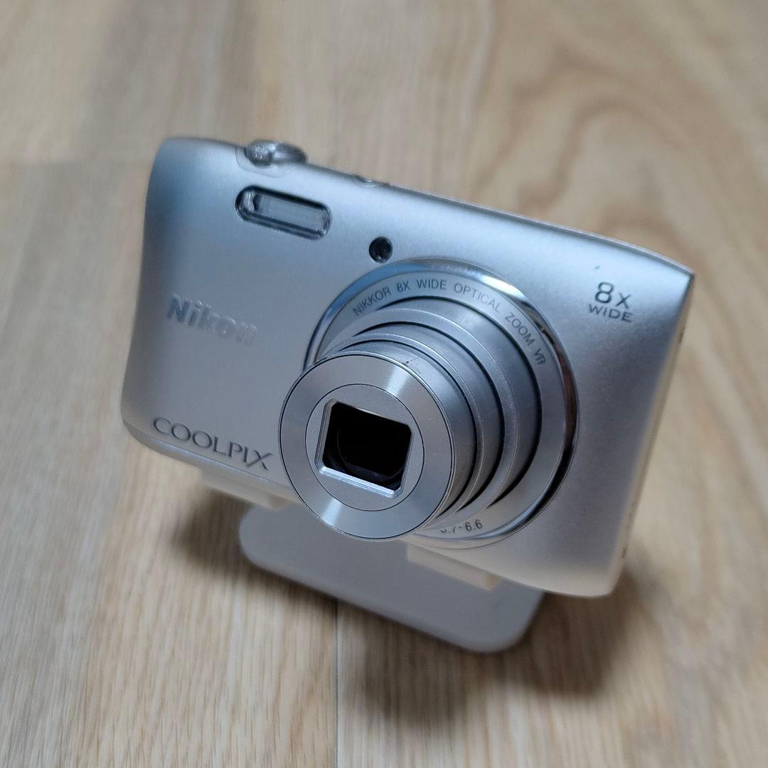 Nikon COOLPIX S3600 シルバー コンデジ