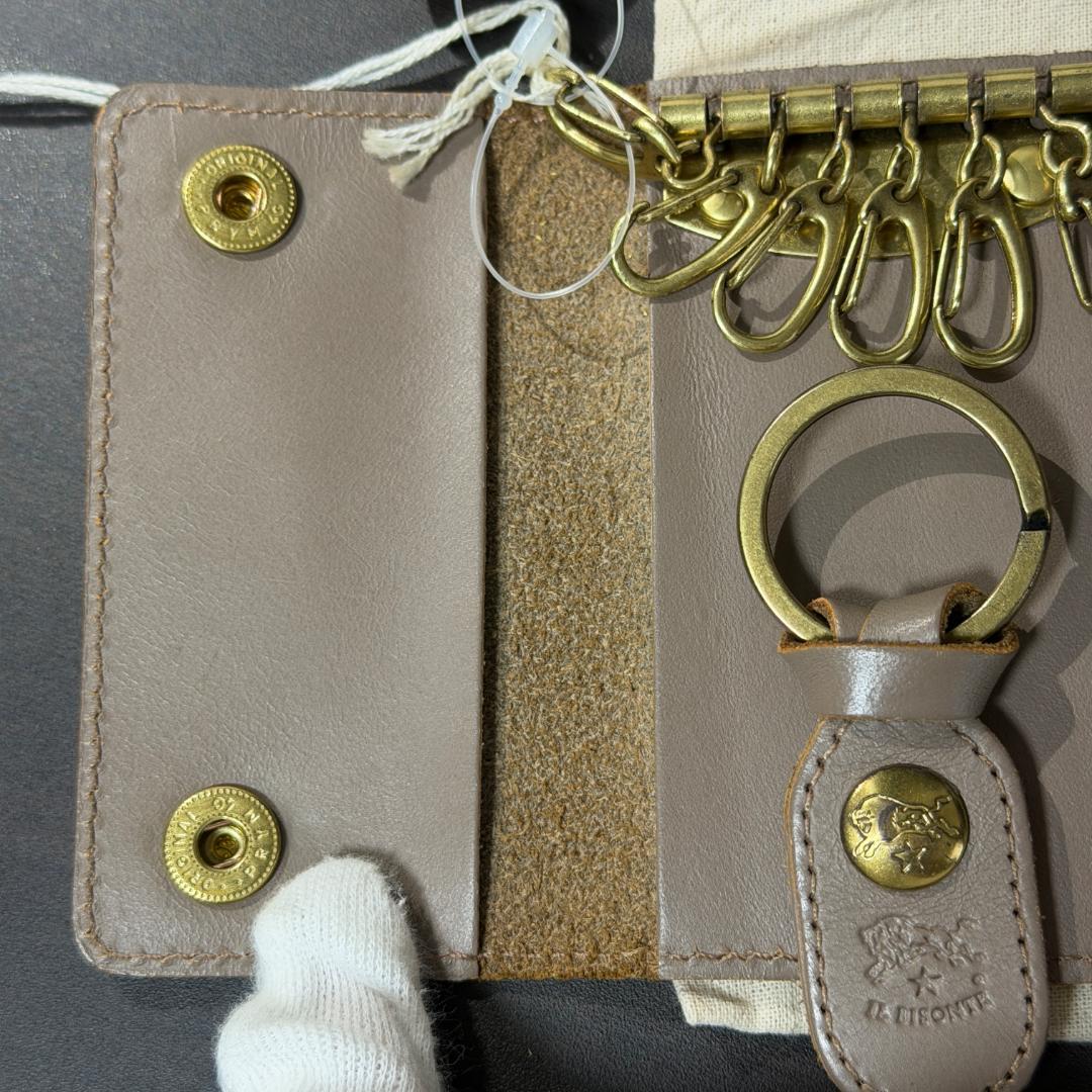 【新品未使用】イルビゾンテ 6連 キーケース グレー