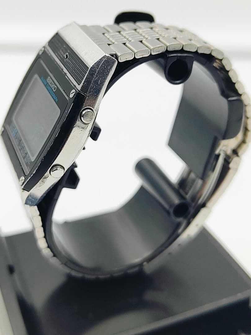 VINTAGE 1980's SEIKO A359-4000 デジタル腕時計