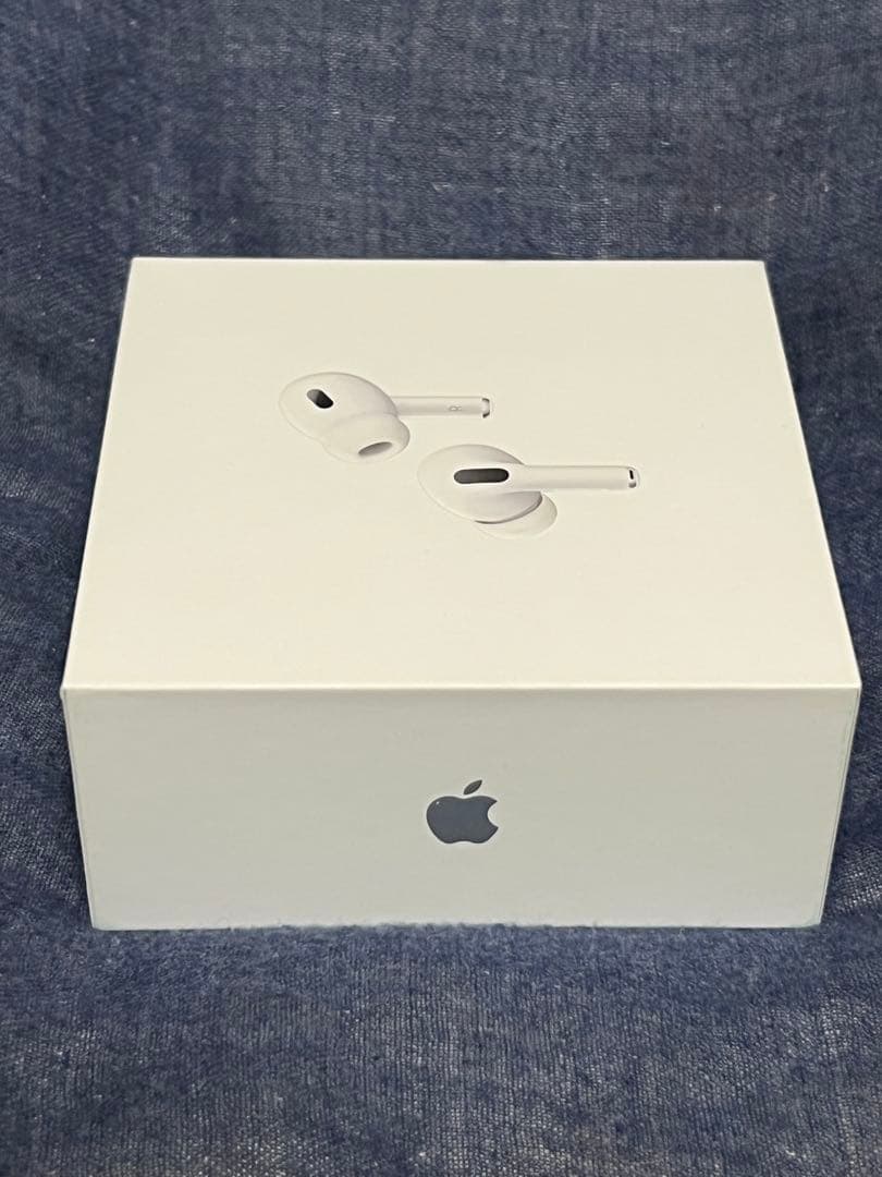 新品未使用未開封　AirPods Pro 本体 & iFaceケースカバー