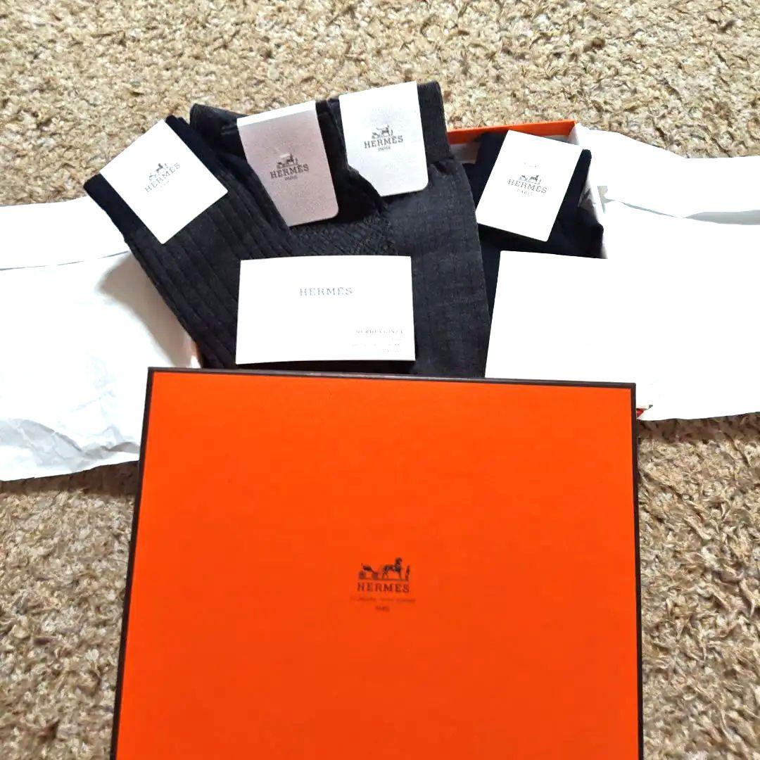 箱付き新品未使用　　HERMES ソックス ４足セット