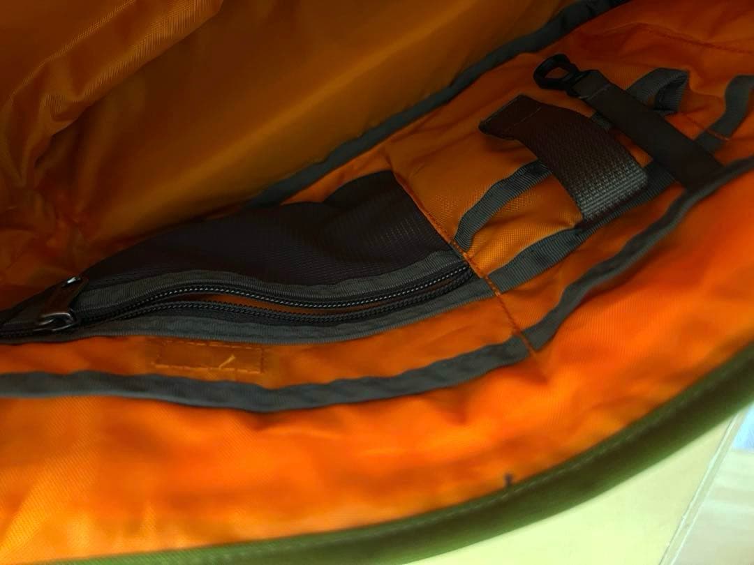 patagonia 超美品パタゴニアハーフ・マス メッセンジャーバッグ15L希少