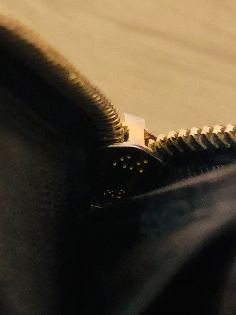 プラダ 長財布 三角ロゴ サフィアーノレザー 黒 1ML506 QHH