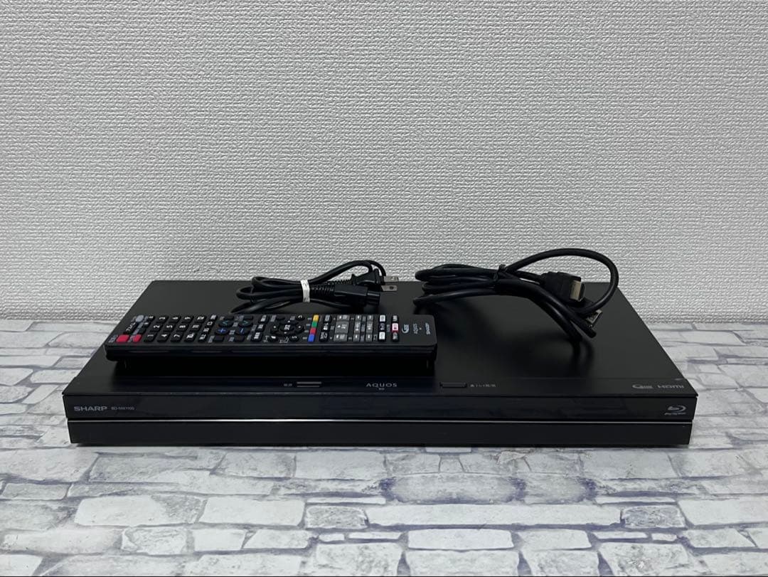 リモコン付　1TB 2番組録画　シャープブルーレイレコーダー　BD-NW1100