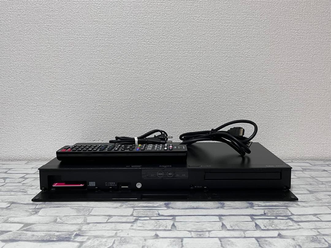 リモコン付　1TB 2番組録画　シャープブルーレイレコーダー　BD-NW1100
