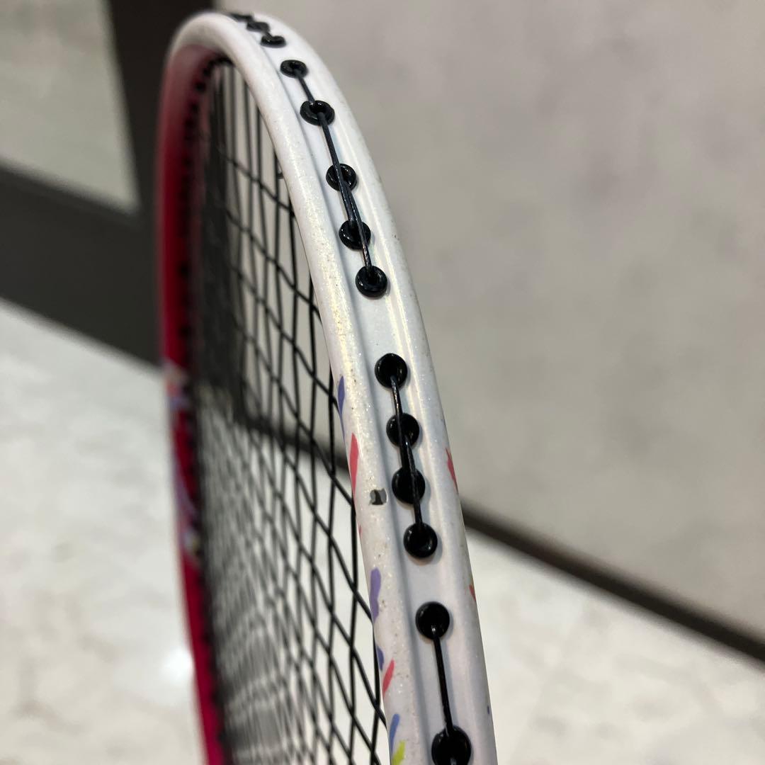 国内限定カラー YONEX アストロクス70 4U6 バドミントン　マゼンタ
