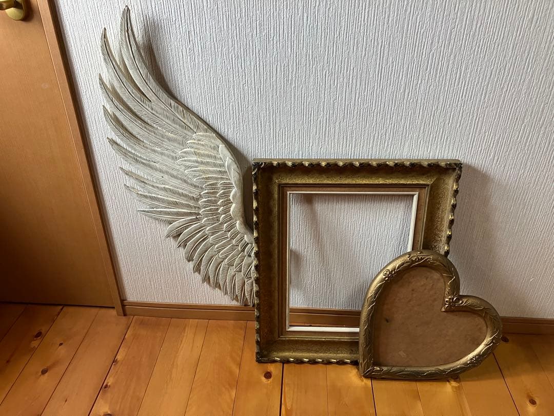 アンティーク　額縁&羽のオブジェ