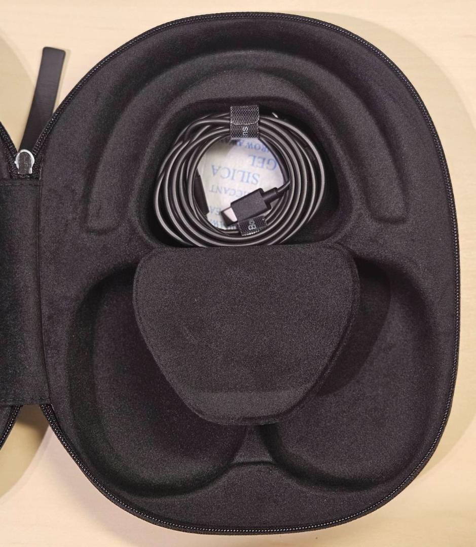 Bowers & Wilkins Px8 ワイヤレスヘッドホン