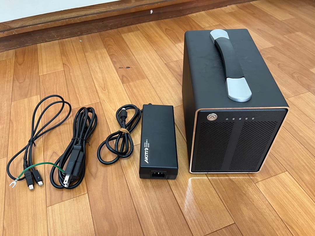 AKiTiO Thunder2 Quad アキシティオ・サンダーツー・クワッド