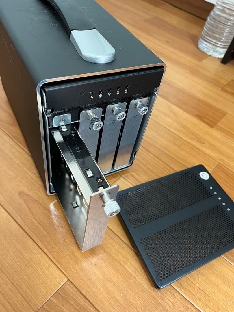 AKiTiO Thunder2 Quad アキシティオ・サンダーツー・クワッド