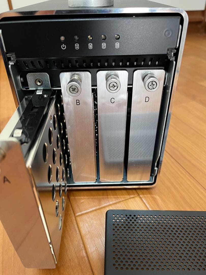 AKiTiO Thunder2 Quad アキシティオ・サンダーツー・クワッド