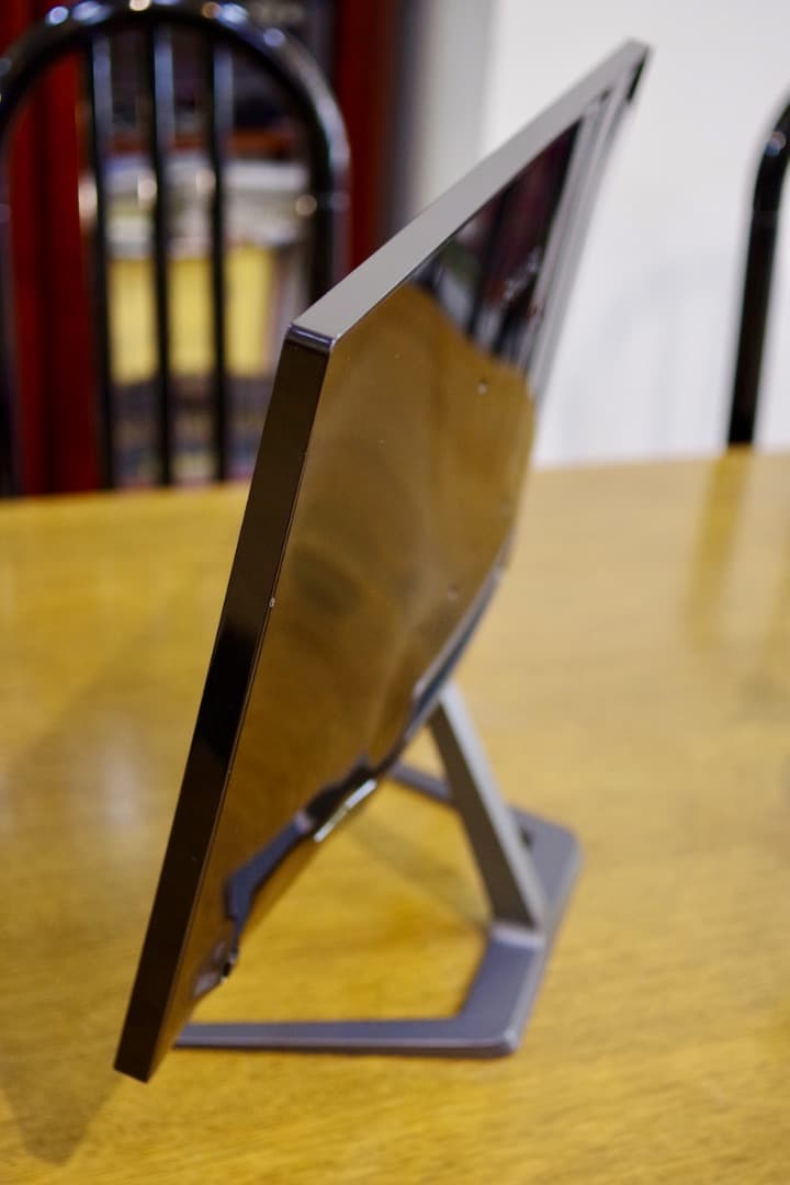 Phillips 246E（24インチ広角液晶ディスプレイ）