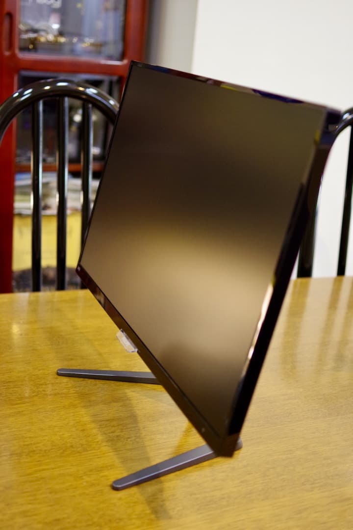 Phillips 246E（24インチ広角液晶ディスプレイ）