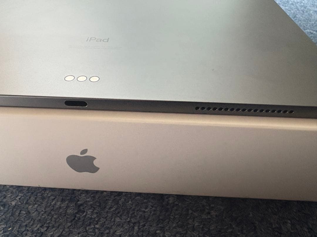 美品 iPad Pro 12.9インチ 第4世代 スペースグレー【箱・ケース付】