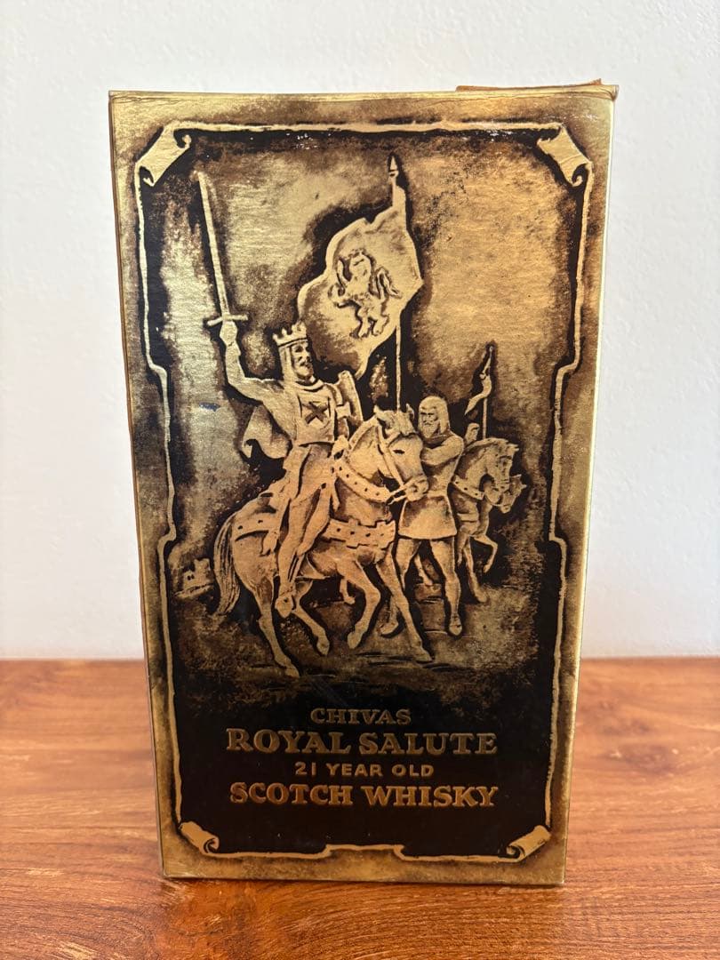 【未開栓・古酒】ロイヤルサルート 21年 青 陶器ボトル 元箱・巾着袋付き