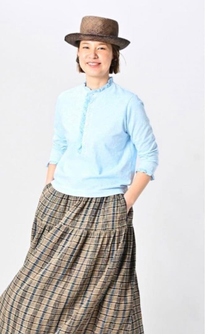 未使用タグ付き✨45R 25SS 天竺の四角ヘンリーネックTシャツ 草木染め