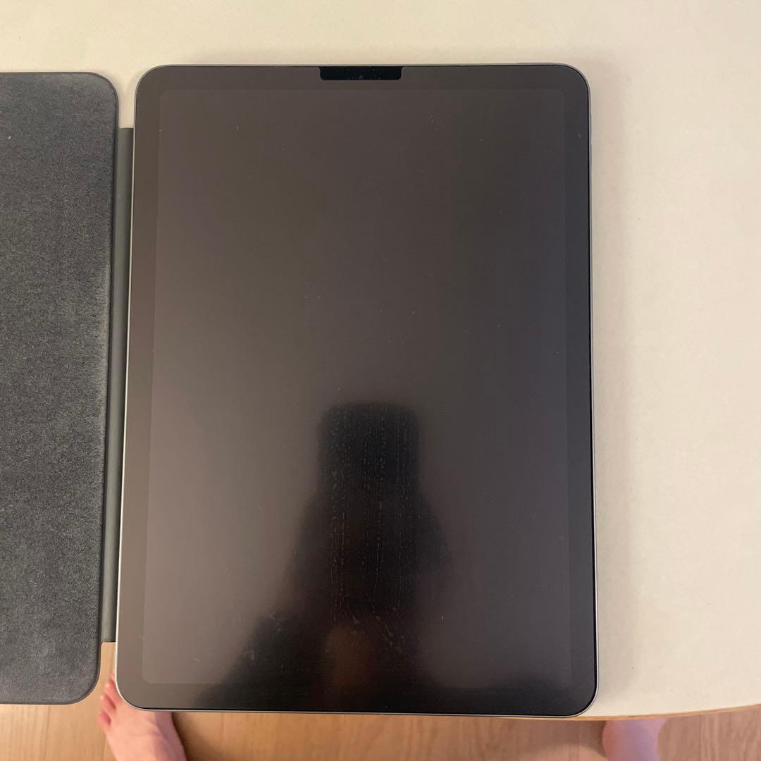 【美品】iPad Air4 256GB スペースグレー　充電100％　カバー付き