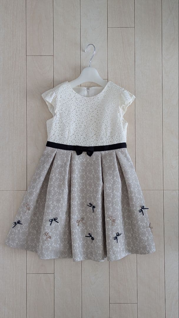 セレモニースーツ