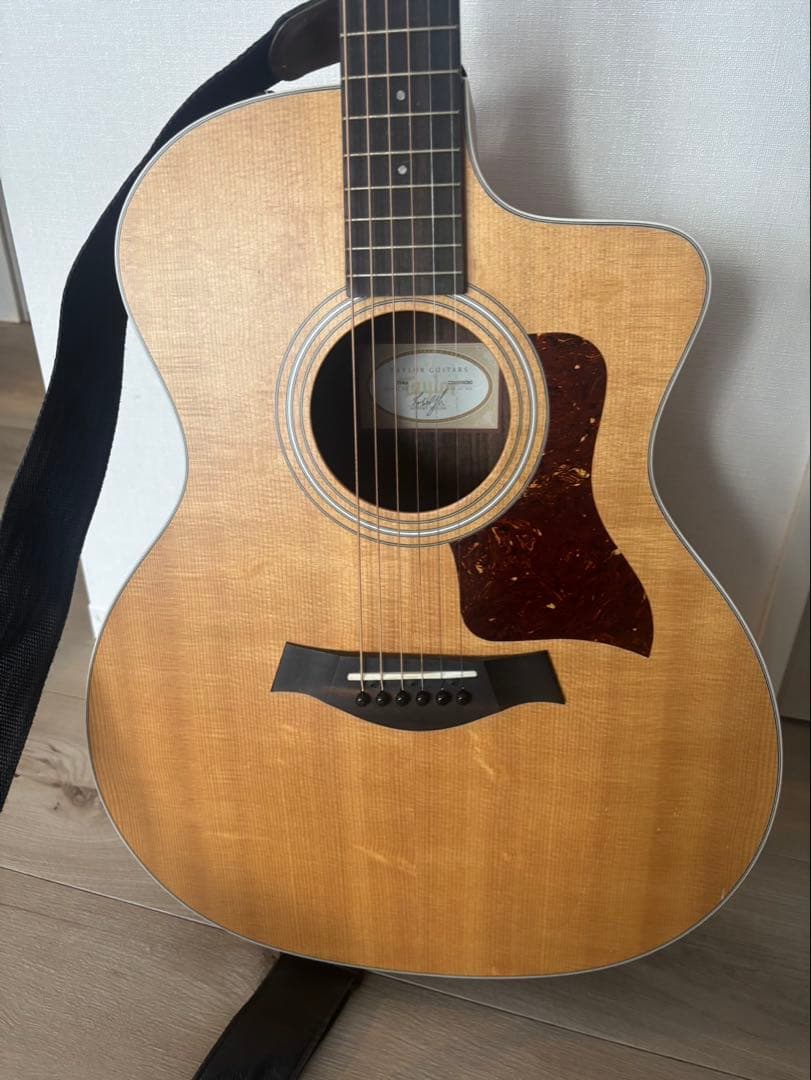 とにーTaylor アコースティックギター エレクトリック搭載