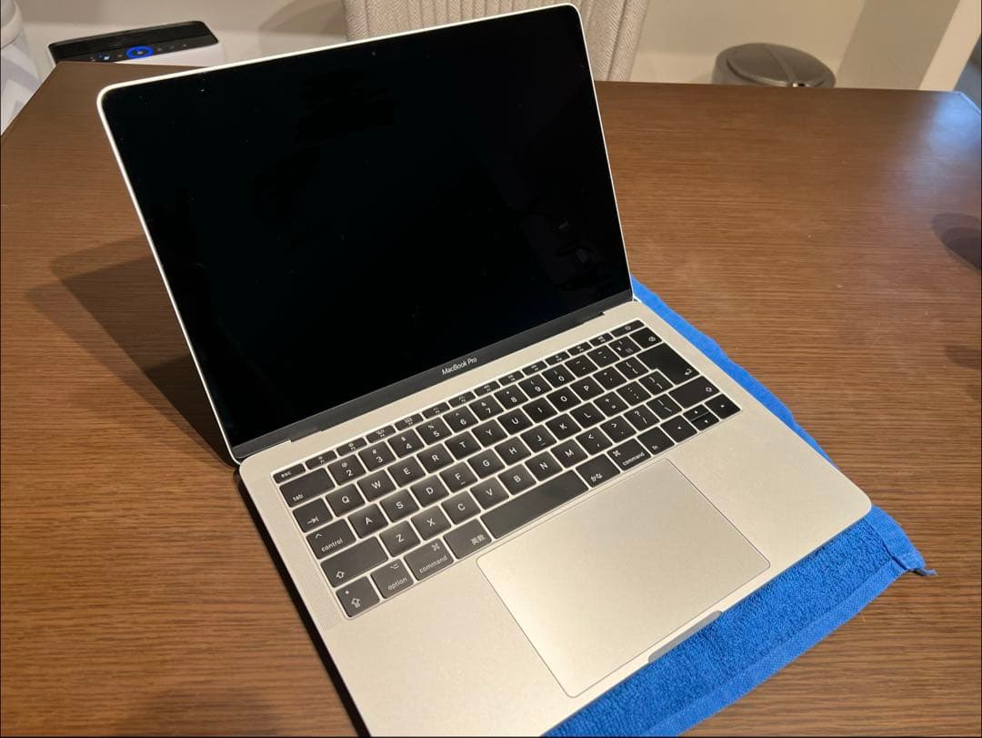 美品 MacBook Pro 13USキーボード(トップのみ)純正充電器付