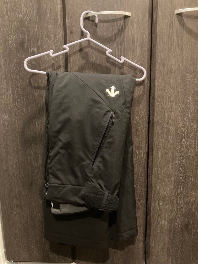 デサントS.I.O インシュレーテッドパンツ DWUWJD55 M ブラック