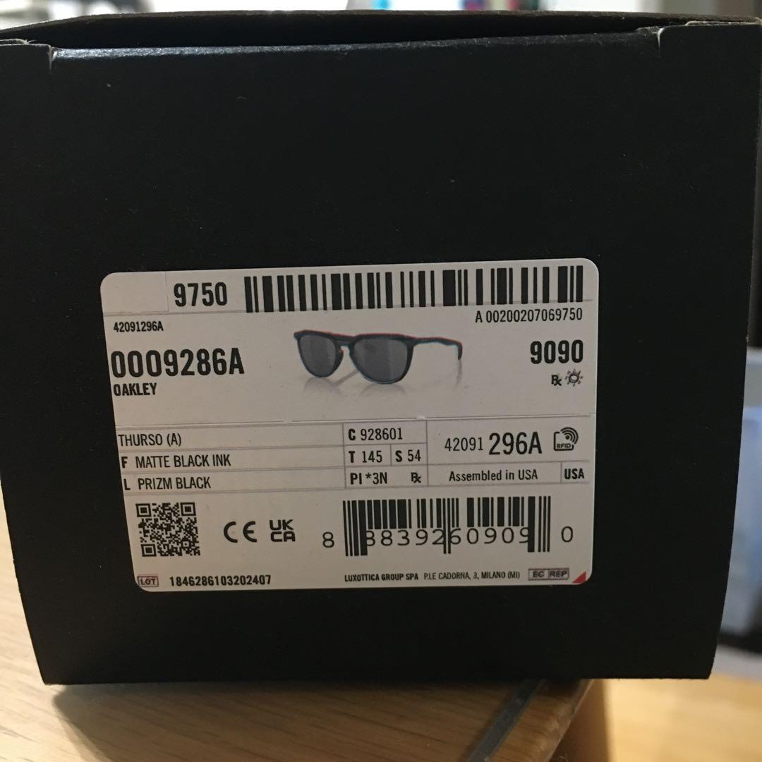 ironaka.t　Oakley サングラス　009286A（新品）