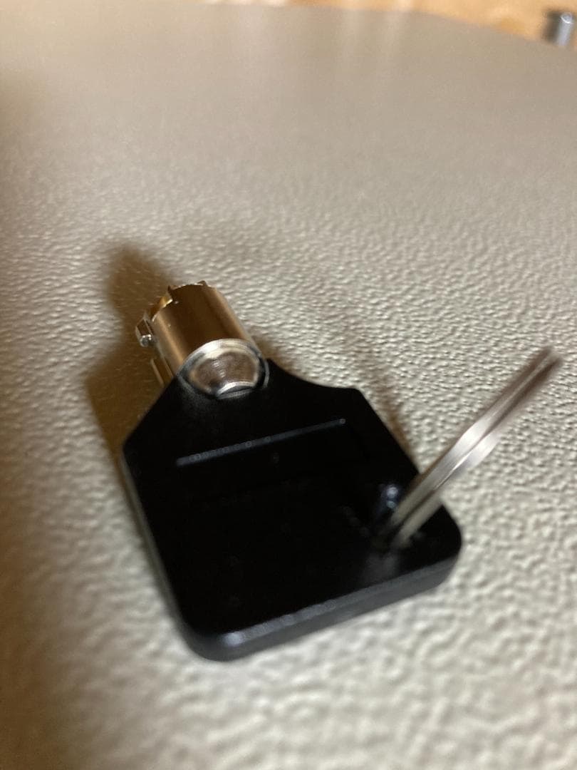 【容量60L・ベージュ】スチール製 鍵付きキャビネット 収納庫 書類保管