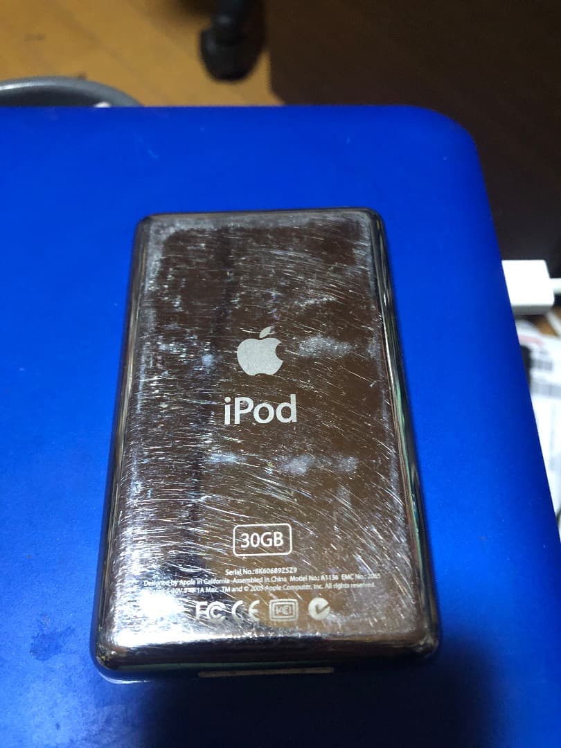 iPod Classic 第5世代SSD化256GBスケルトン 電池新品