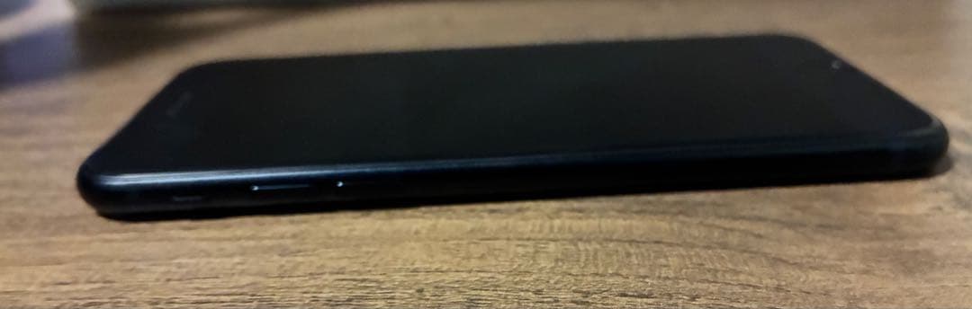 iPhoneSE3 ミッドナイト 128GB