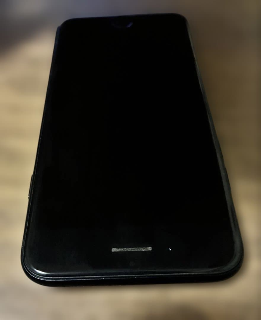 iPhoneSE3 ミッドナイト 128GB