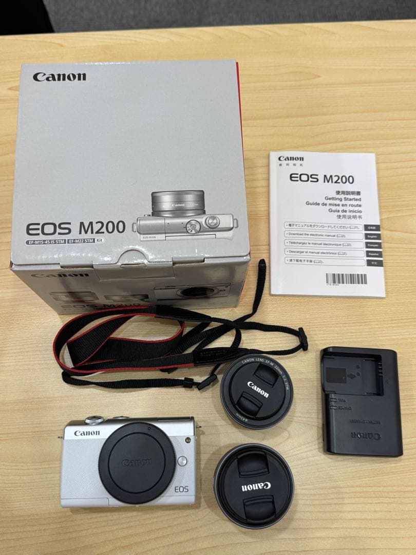 Canon EOS M200 ミラーレスカメラ 15-45mm レンズセット