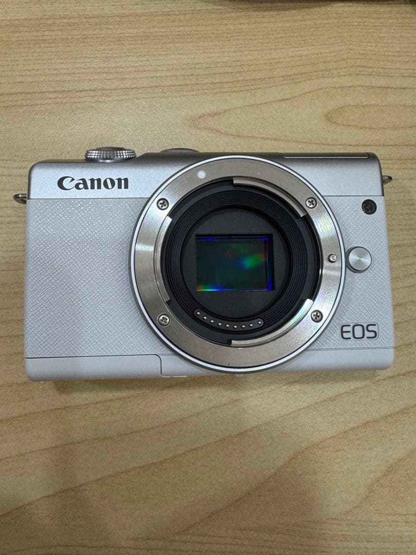 Canon EOS M200 ミラーレスカメラ 15-45mm レンズセット