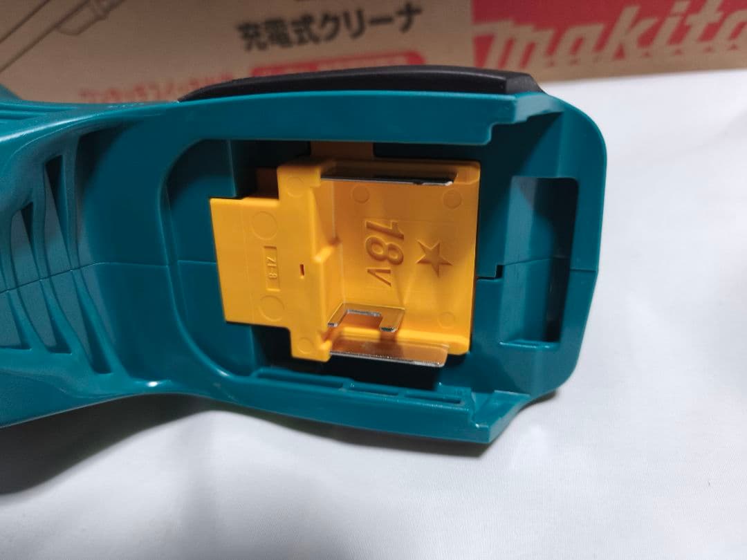 Makita マキタ CL181FD 掃除機 18v 美品 送料無料 動作確認済