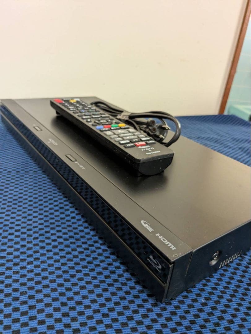 SHARPブラック ブルーレイレコーダー