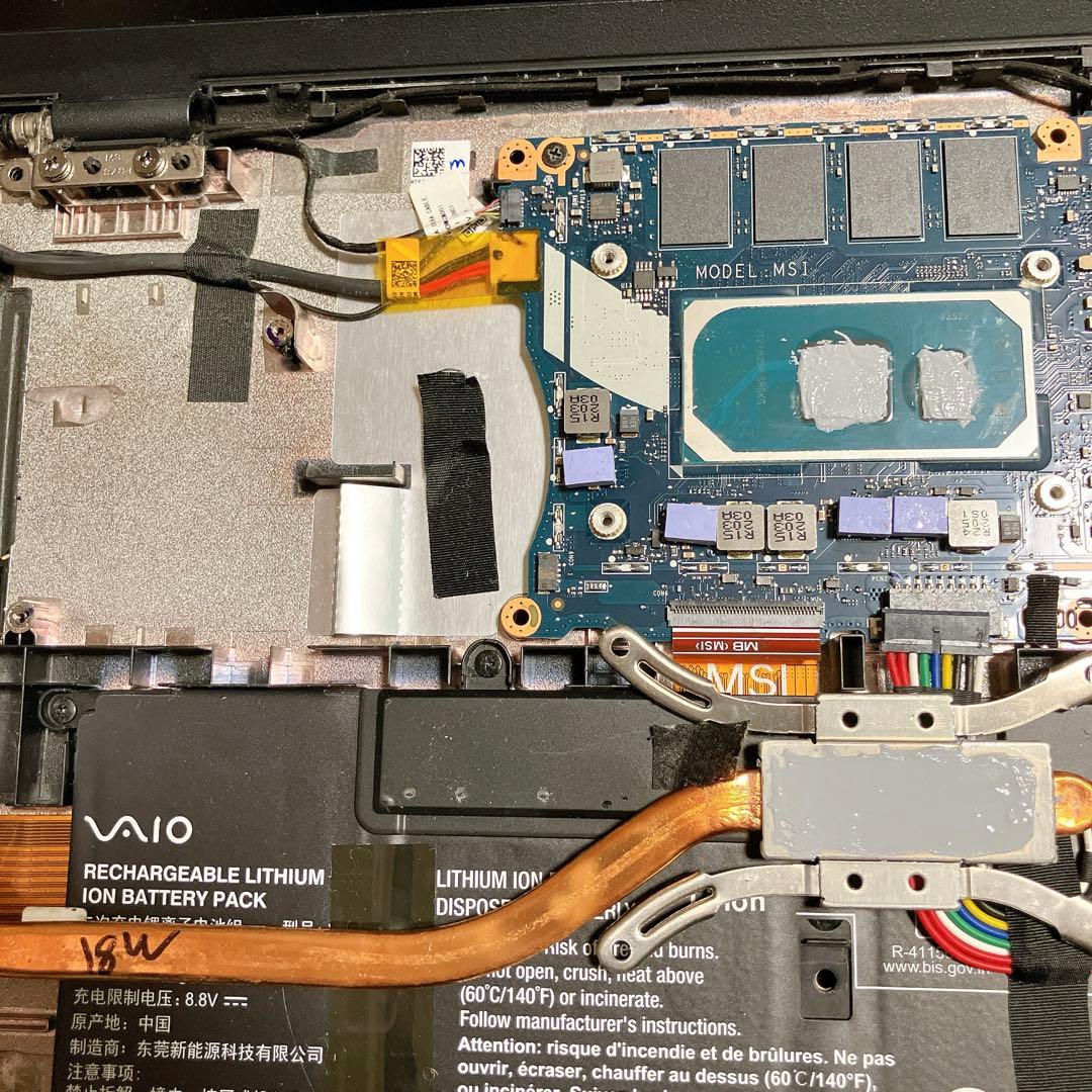 人気のVAIO 13.3型ノートPC 第10世代i5 8GB 256GB