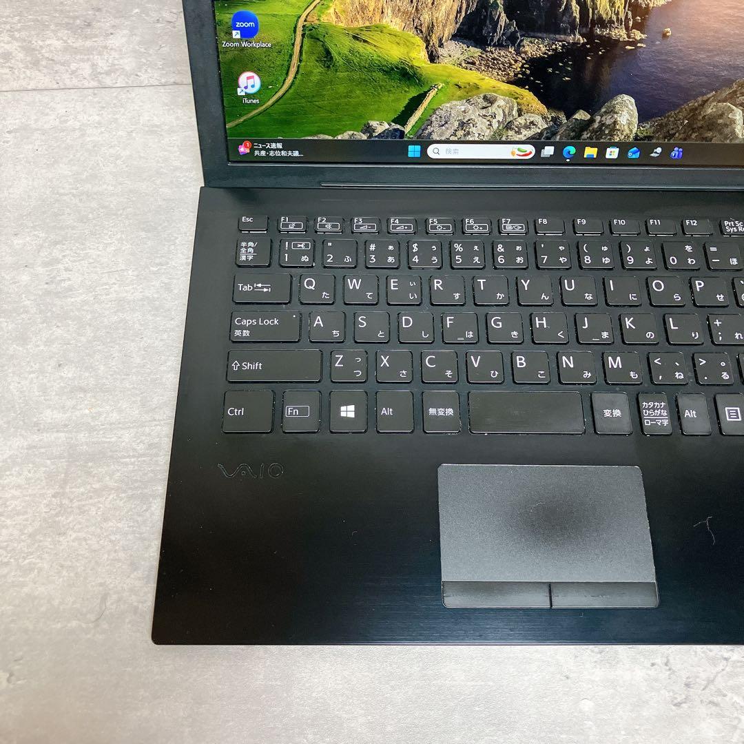 人気のVAIO 13.3型ノートPC 第10世代i5 8GB 256GB