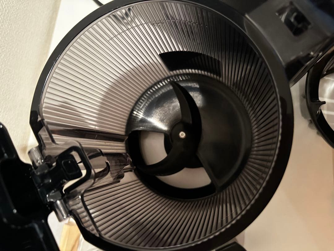 美品Hurom ジューサー H200