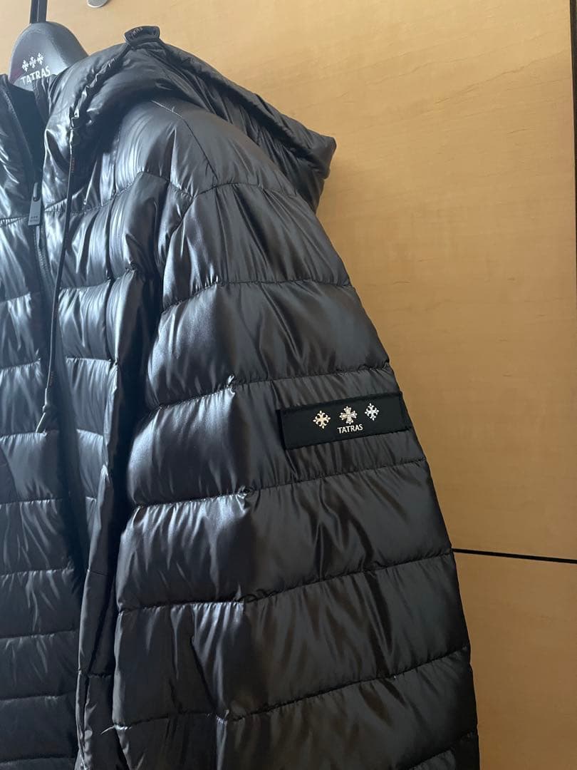TATRAS タトラス ブラック 薄手ダウンジャケット フード付き サイズ4
