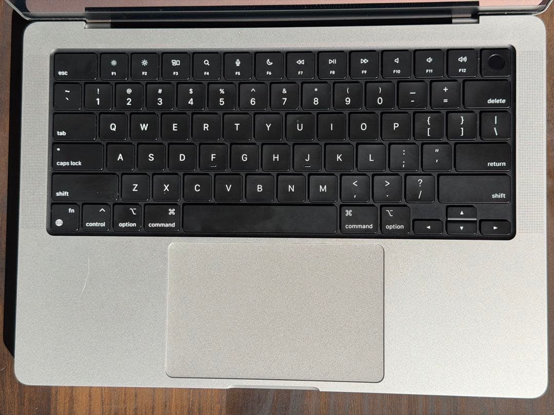 M4 MacBook Pro 2024 14インチ 16GB 512GBシルバー