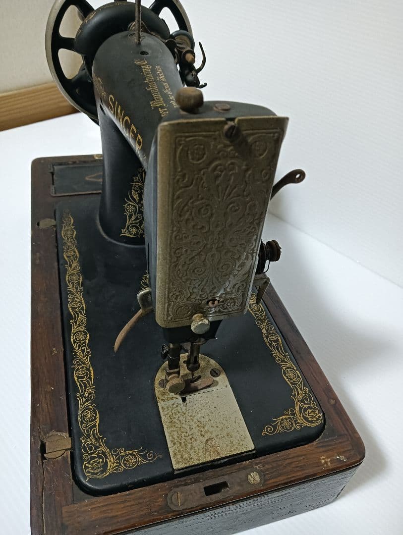 m*k様 アンティーク　SINGER 　手回しミシン　 　木製ケース付き