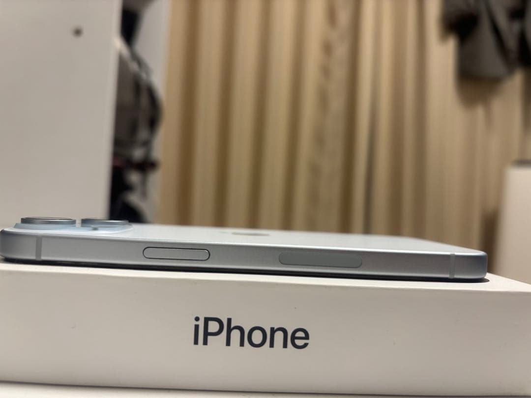 Apple iPhone 15 256GB ブルー