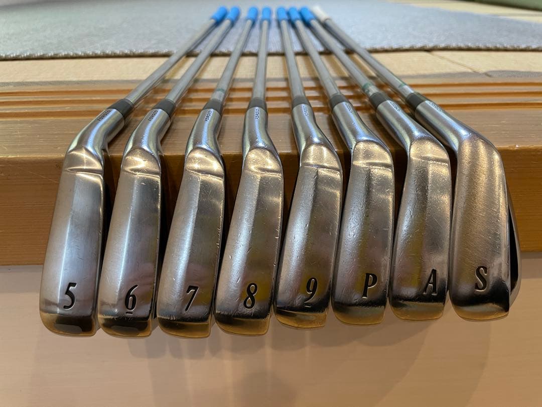 スリクソンZ545アイアン８本　５番〜SW