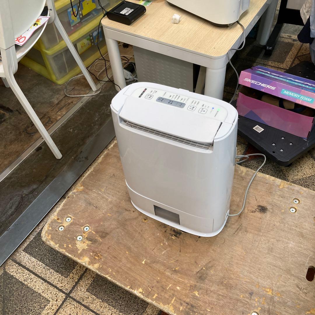 25307 コンプレッサー式衣類乾燥除湿機 SHARP CV-J71-W