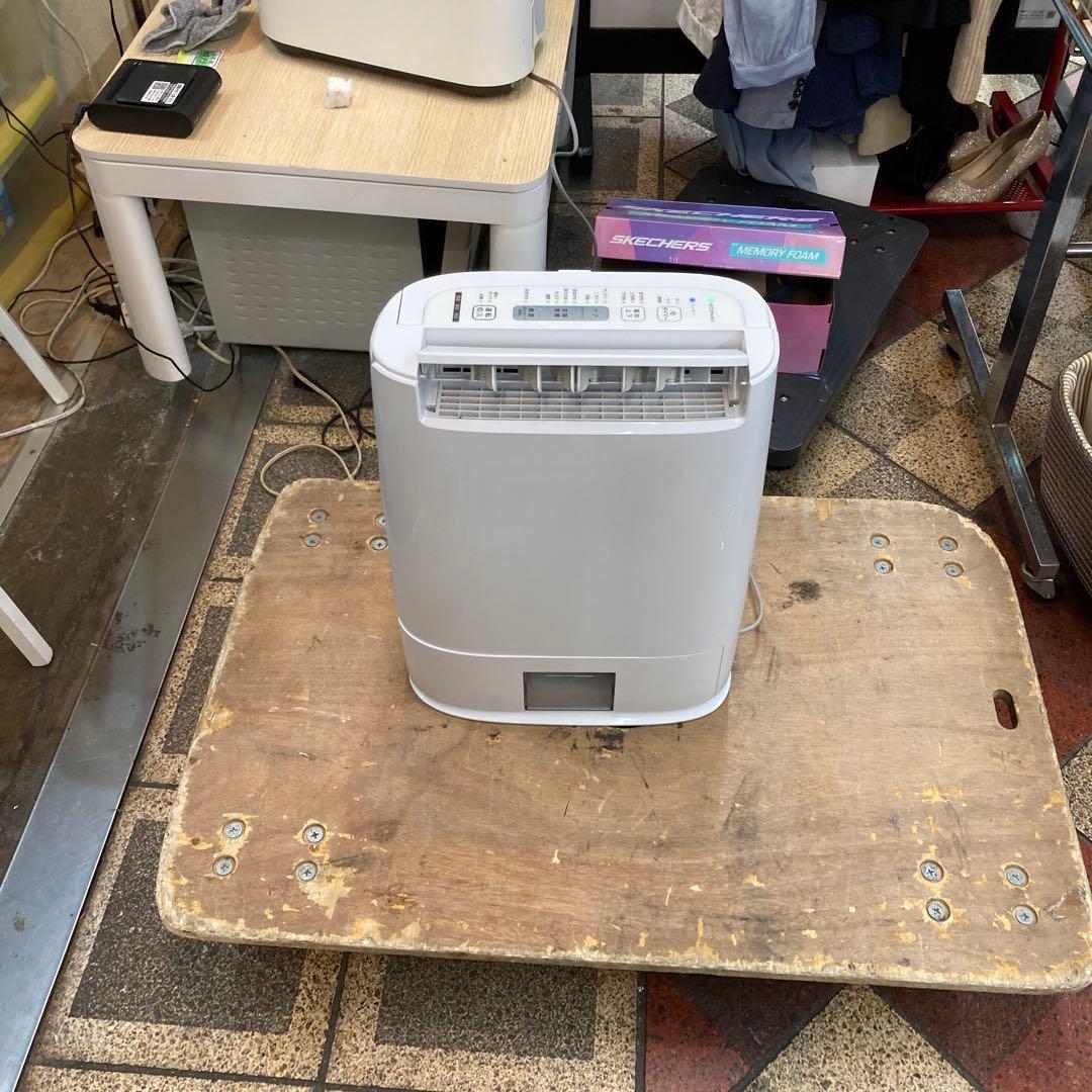 25307 コンプレッサー式衣類乾燥除湿機 SHARP CV-J71-W